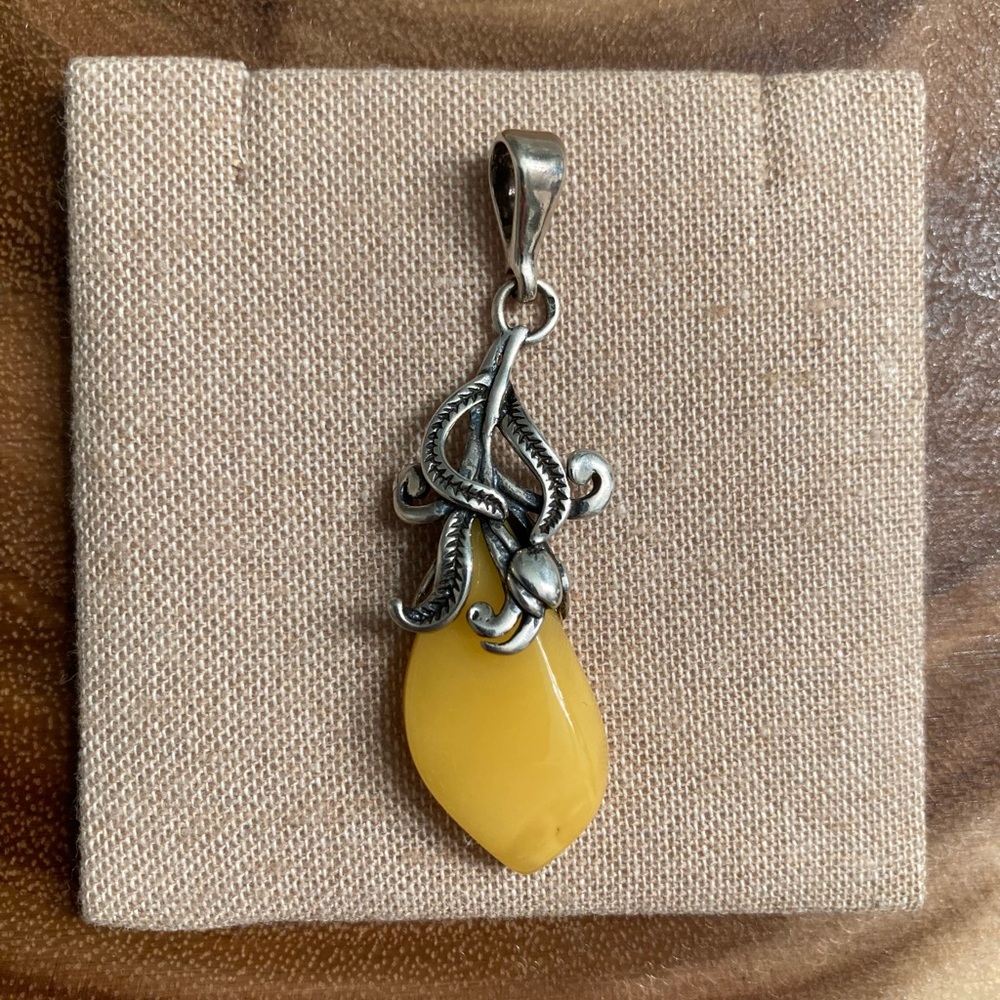 Sterling Silver 925 golden yellow amber pendant